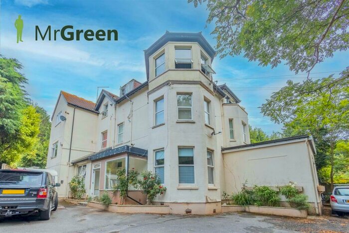2 Bedroom Apartment To Rent In Gardens View, Bournemouth, BH1