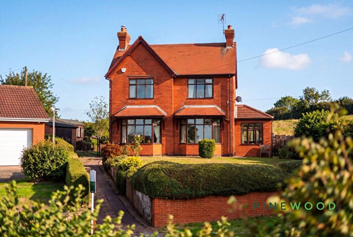 3 Bedroom Detached House For Sale In Gapsick Lane, Clowne, S43