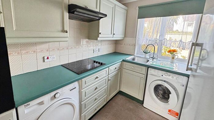 1 Bedroom Apartment For Sale In Castle Road, Clacton-On-Sea, CO15