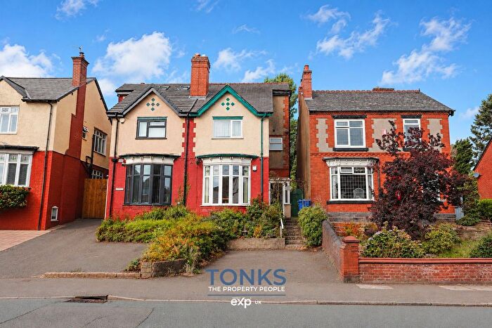 3 Bedroom Semi Detached House For Sale In Long Lane, Halesowen, B62