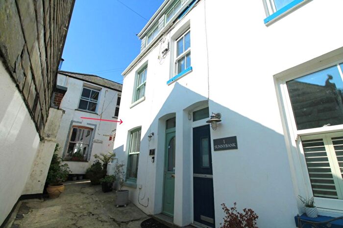 4 Bedroom Terraced House For Sale In Sunny Bank, West Looe, PL13