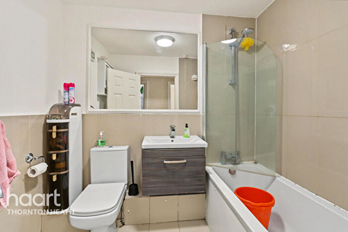 2 Bedroom Apartment For Sale In Selhurst Road, London, SE25