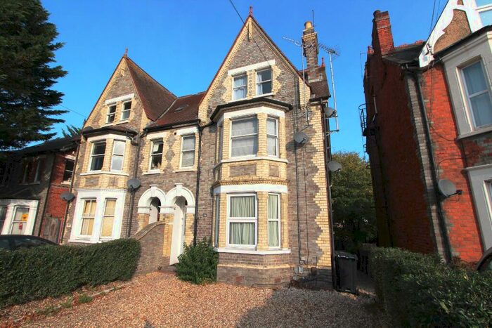 1 Bedroom Flat To Rent In Tilehurst Road, Reading, RG30