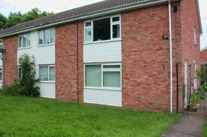 2 Bedroom Flat To Rent In Hill Rise, St Ives, PE27