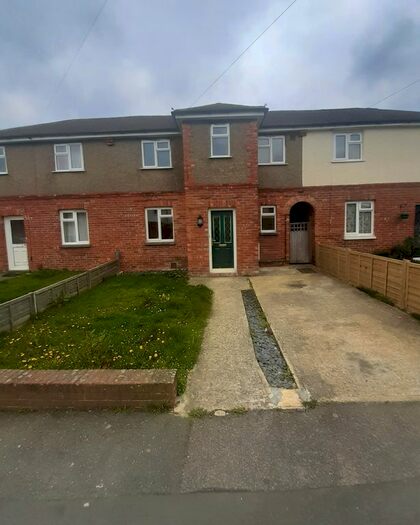 3 Bedroom Terraced House To Rent In The Hydneye, Eastbourne, BN22