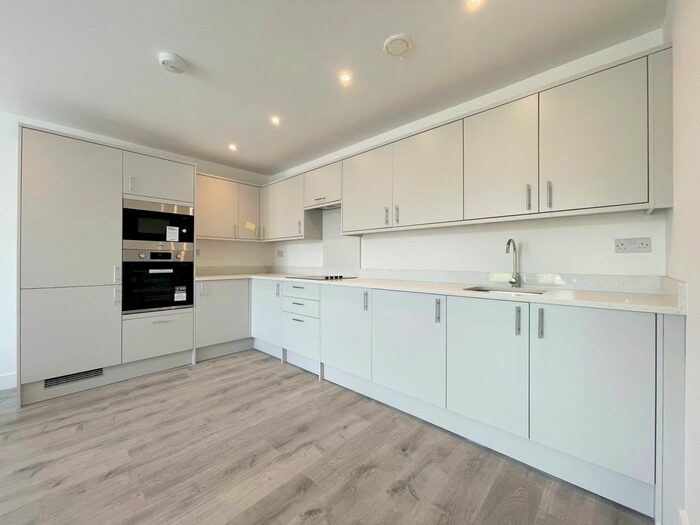 2 Bedroom Flat To Rent In Obelisk Way, Camberley, GU15