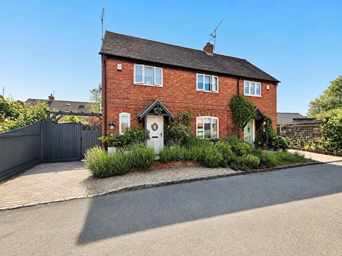 3 Bedroom Semi-Detached House For Sale In Ivy Lane, Stewkley, LU7