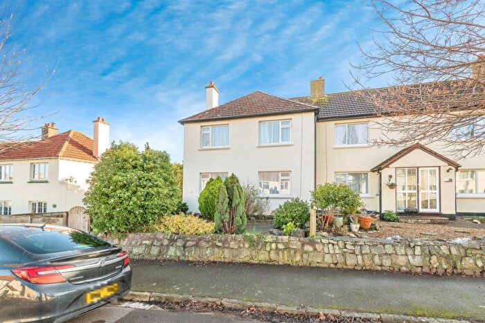 3 Bedroom End Of Terrace House For Sale In Fownes Road, Minehead, TA24