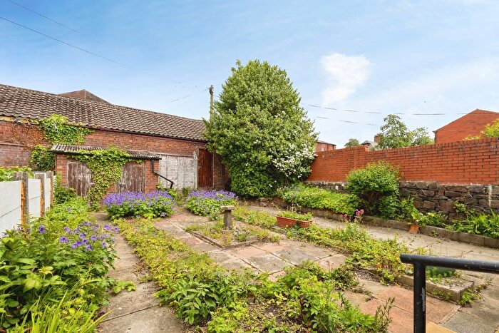 2 Bedroom Bungalow For Sale In Newport Street, Oldham, Greater Manchester, OL8