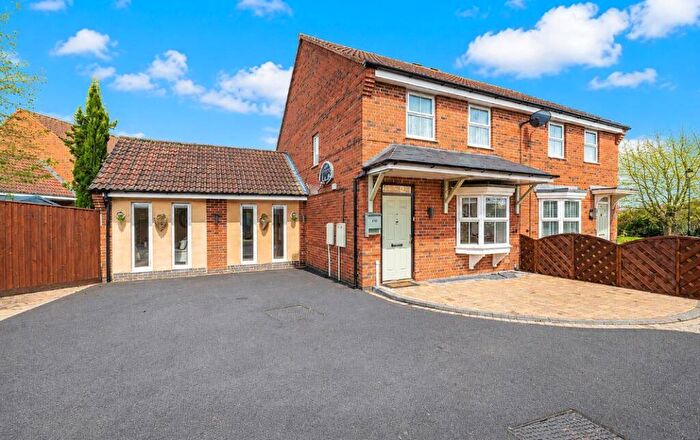 3 Bedroom Semi Detached House For Sale In Siskin Road, Uppingham, Rutland, LE15