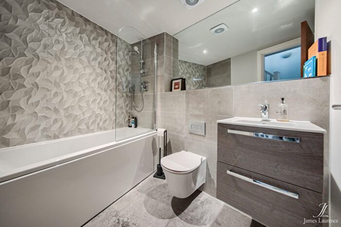 4 Bedroom Town House For Sale In Tenby Street South, Birmingham, B1