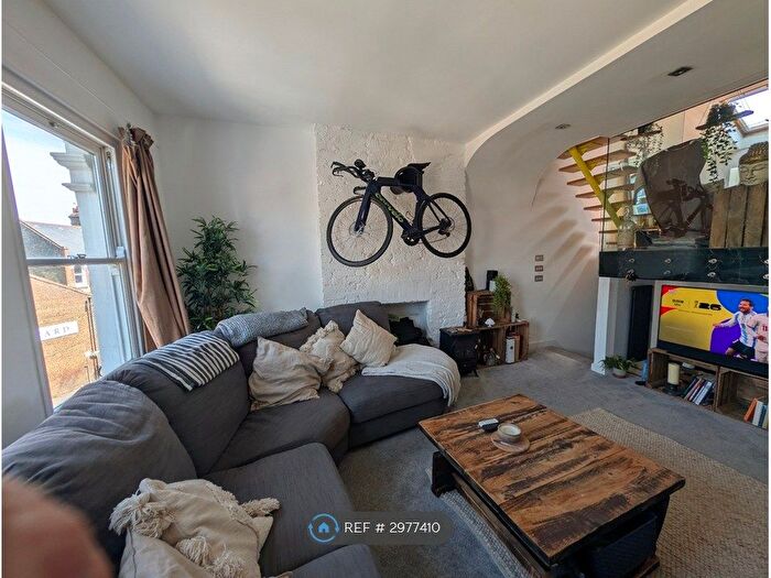 1 Bedroom Flat To Rent In Clapham, London, SW4