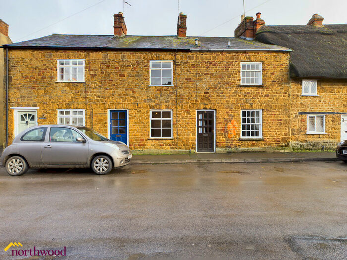 2 Bedroom Cottage To Rent In Church Street, Bodicote, OX15