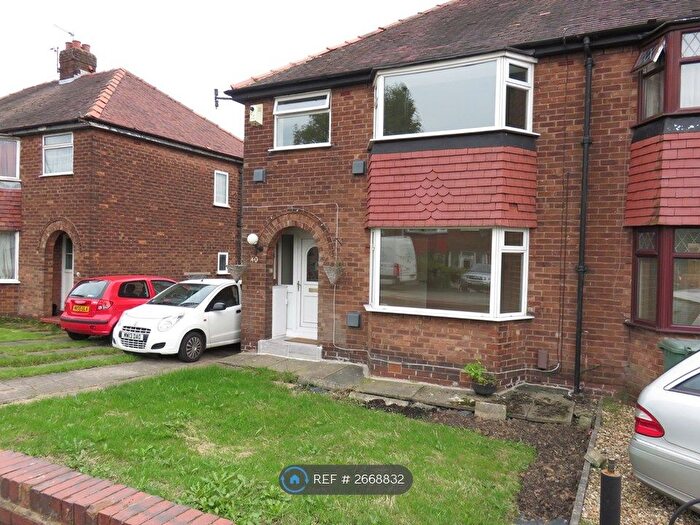 3 Bedroom Semi-detached House To Rent In Oak Lane, Whitefield, Manchester, M45