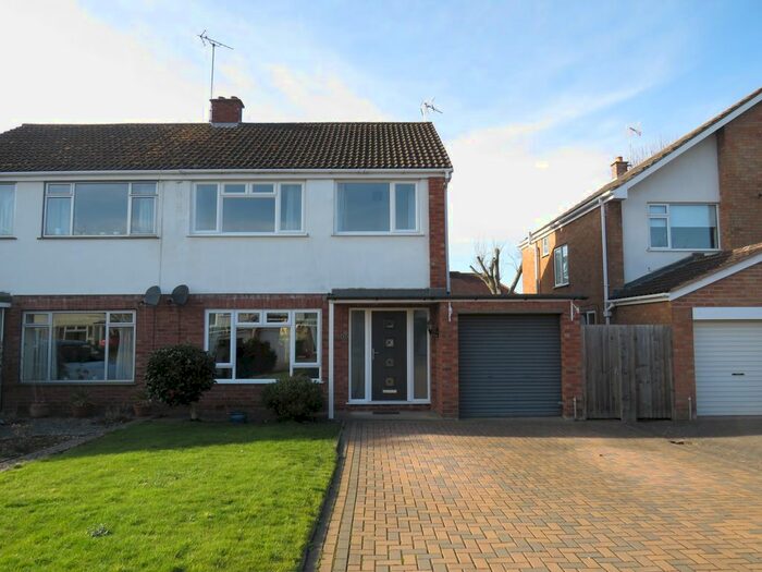 3 Bedroom Semi-Detached House To Rent In Foxes Way, Warwick CV34