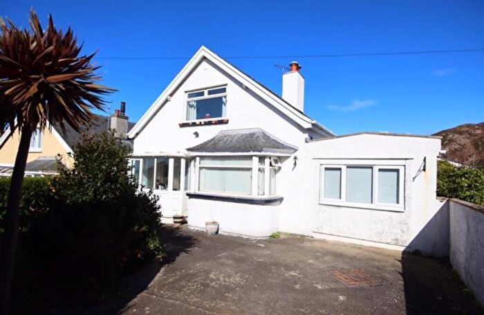 4 Bedroom Bungalow For Sale In Gogarth Avenue, Dwygyfylchi, Penmaenmawr, Gwynedd, LL34