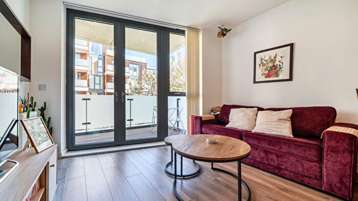1 Bedroom Flat For Sale In Osier House, SE16