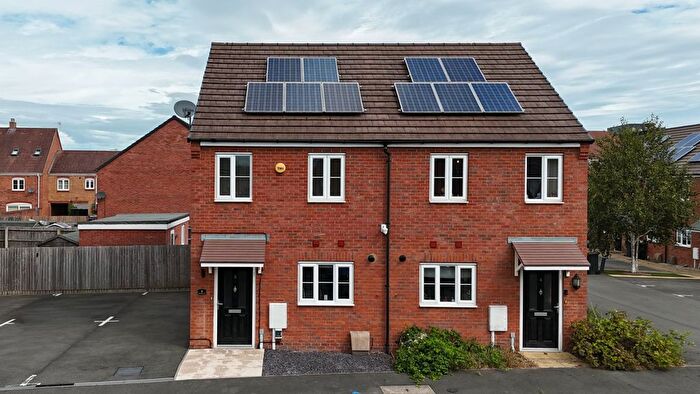 2 Bedroom Semi Detached House For Sale In Swansnest Grove, Nuneaton, Warwickshire, CV10