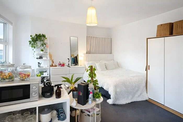 Studio To Rent In Lewisham High Street, London, SE13