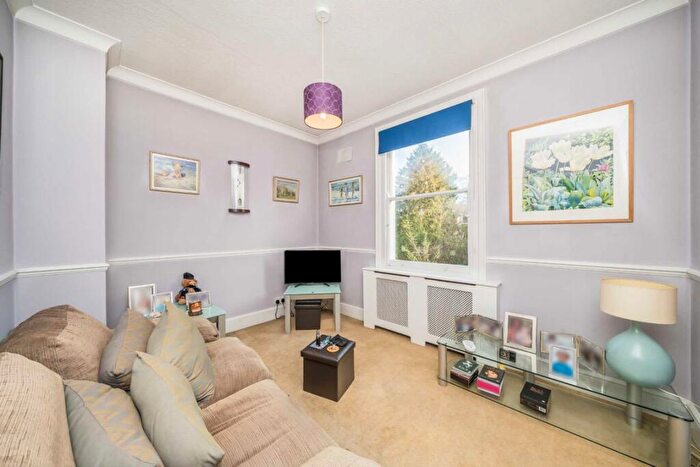 4 Bedroom Detached House For Sale In Park Road, Kingston Upon Thames, KT2 - Photo 7