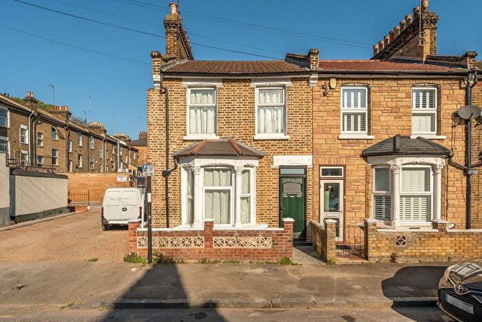 3 Bedroom End Terrace House To Rent In Elswick Road, Lewisham, SE13