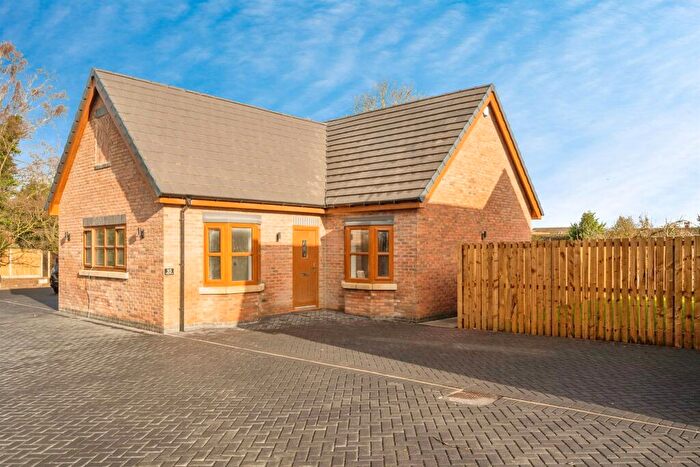 2 Bedroom Detached Bungalow For Sale In Brigg Road, Broughton, Brigg, DN20