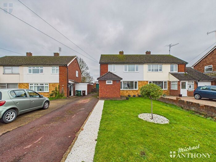3 Bedroom Property For Sale In Bedgrove, Aylesbury, Buckinghamshire, HP21