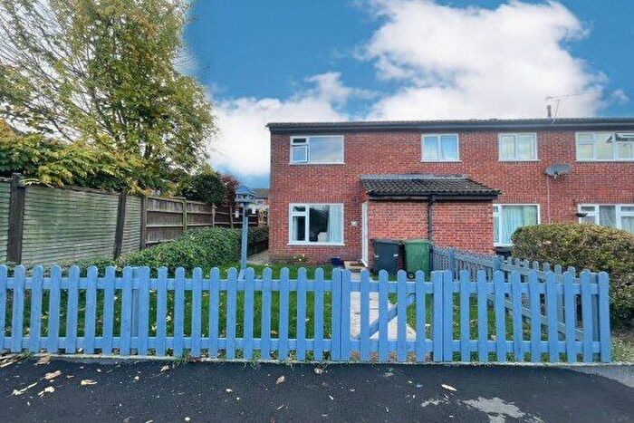 3 Bedroom Property To Rent In Hamlyn Close, Taunton, TA1