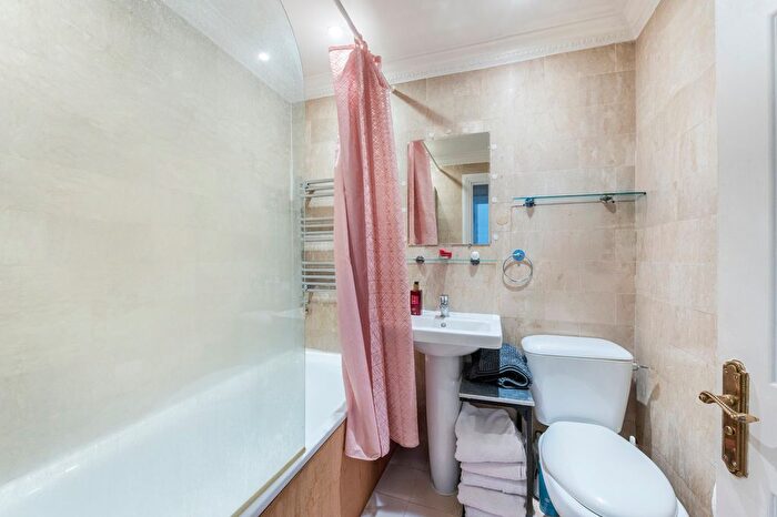 1 Bedroom Flat For Sale In Crawford Street, Marylebone, W1H