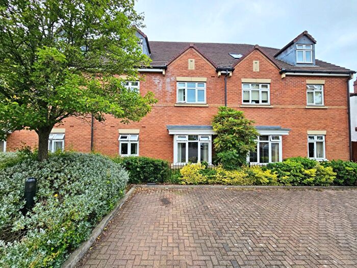 2 Bedroom Flat For Sale In Newton Road, Great Barr, Birmingham, B43