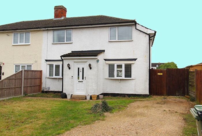 3 Bedroom Semi Detached House For Sale In West Road, Sandy, SG19