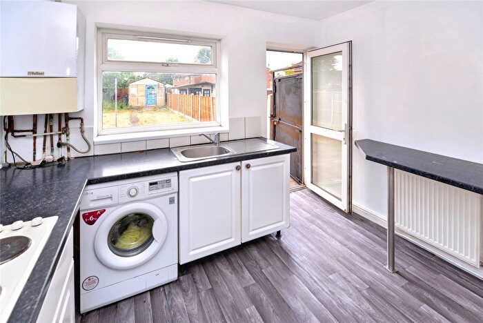3 Bedroom Terraced House For Sale In Shelley Croft, Birmingham, West Midlands, B33