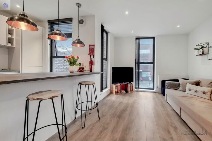 2 Bedroom Flat To Rent In Grange Road, London, SE1