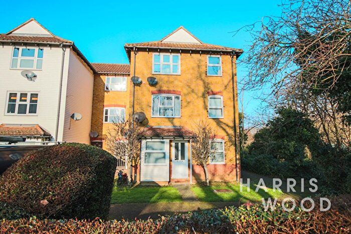 2 Bedroom Flat For Sale In Armiger Way, Witham, Essex, CM8