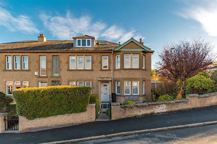 2 Bedroom Flat For Sale In Hailes Grove, Colinton, Edinburgh, EH13