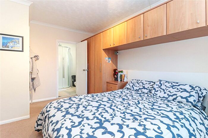 5 Bedroom Semi-Detached House To Rent In Wadham Road, Abbots Langley, WD5