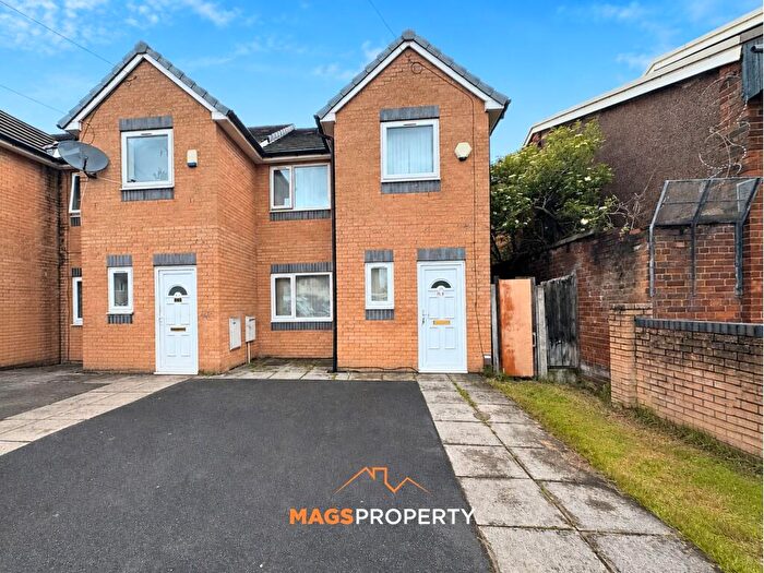 3 Bedroom End Of Terrace House For Sale In Willow Way, Croxteth, L11