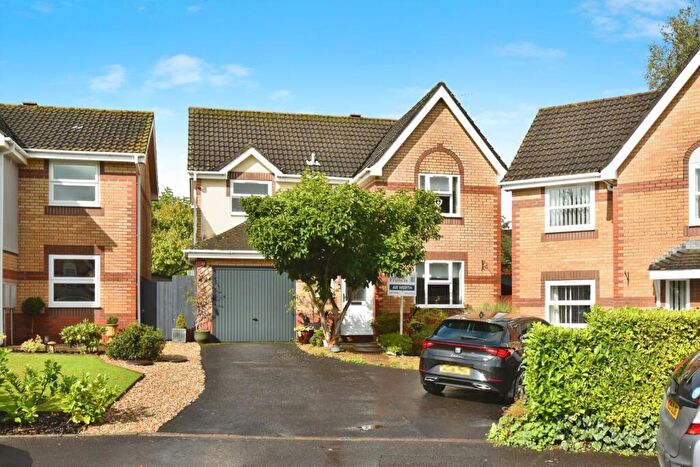 4 Bedroom Detached House For Sale In Maes Ty Gwyn, Llanelli, Dyfed, SA14