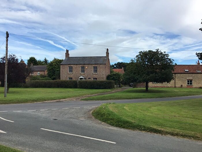 4 Bedroom Detached House For Sale In Barton-Le-Willows, Ryedale, York, YO60