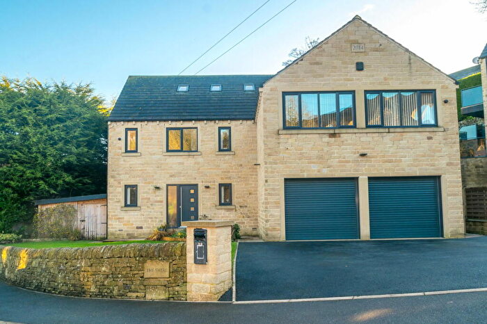 5 Bedroom Detached House For Sale In The Shire, Bank Lane, Denby Dale, HD8