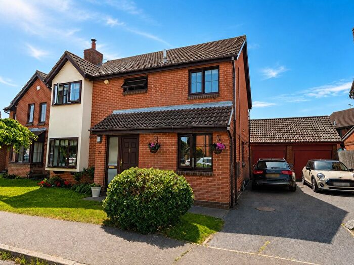 4 Bedroom Detached House For Sale In Homestead Gardens, Hadleigh, Essex, SS7