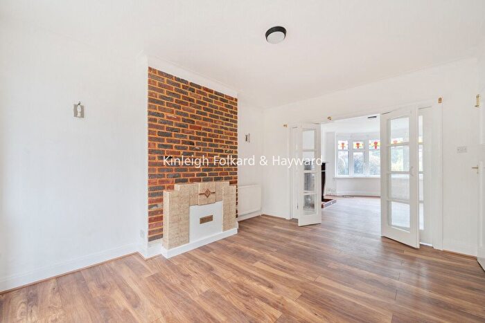 4 Bedroom Semi-Detached House To Rent In Murray Avenue, Bromley, Kent, BR1