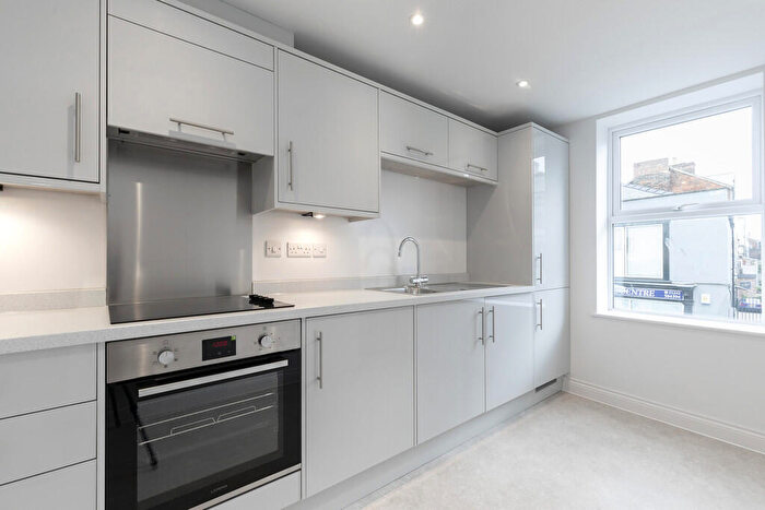 2 Bedroom Apartment To Rent In Albion Place, Cheltenham, GL52