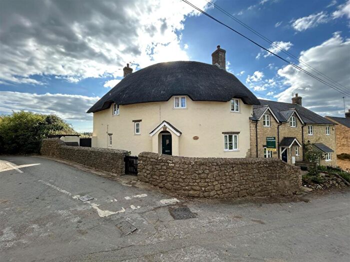 4 Bedroom End Of Terrace House For Sale In Brook Street, Shipton Gorge, Bridport, DT6