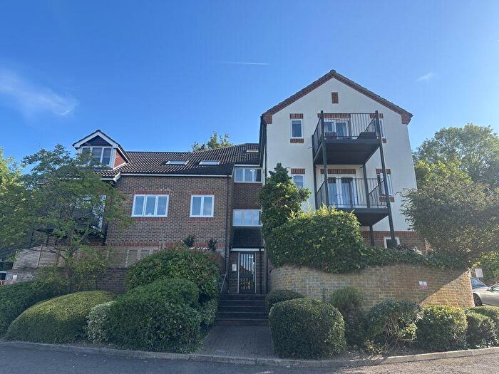 1 Bedroom Flat To Rent In Kingsmead Road, Loudwater, HP11
