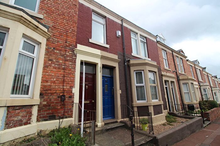 4 Bedroom Maisonette To Rent In Rectory Road, Gateshead, NE8