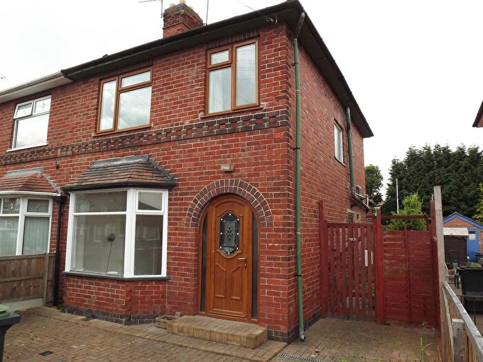 3 Bedroom Semi-Detached House To Rent In Maple Avenue, Nottingham, NG9