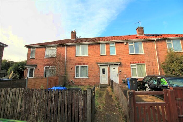 3 Bedroom Terraced House To Rent In Bixley Close, Norwich, NR5