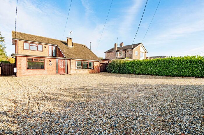 4 Bedroom Detached House For Sale In Swaffham Road, Watton, Thetford, IP25