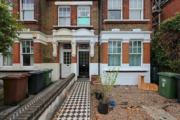 2 Bedroom Flat To Rent In Ladywell Road, London, SE13